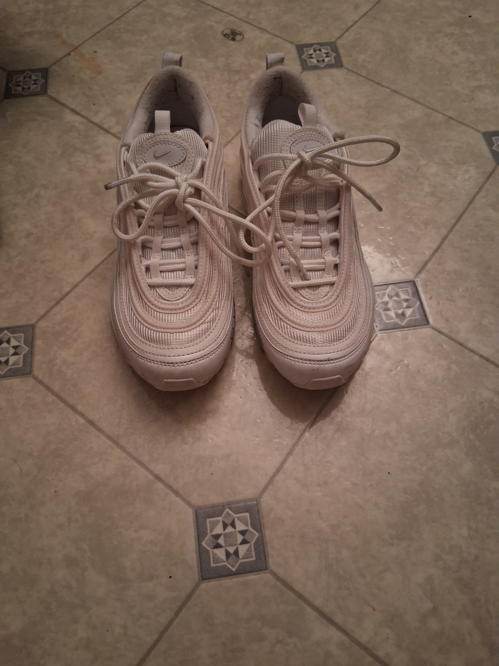 Nike - Picture 7 of 9